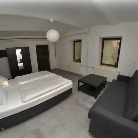 Hostel Strelnice *